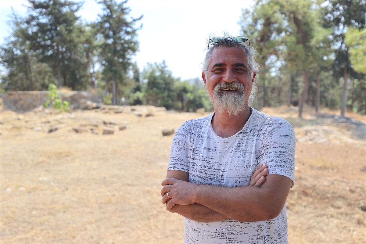  Anadolu'nun en eski yerleşim yerlerinden Mersin'deki Yumuktepe Höyüğü'nde yürütülen arkeobotanik...