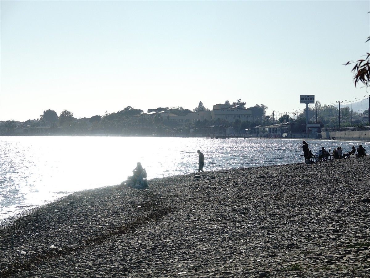 Çanakkale'nin Ayvacık ilçesine bağlı Küçükkuyu beldesinden başlayıp Balıkesir'in Ayvalık ilçesine...