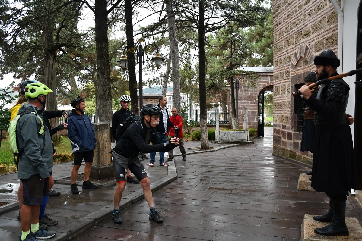 Macaristan'ın başkenti Budapeşte'den, Osmanlı'nın Viyana seferlerinin güzergahı "Sultanlar Yolu"nu...