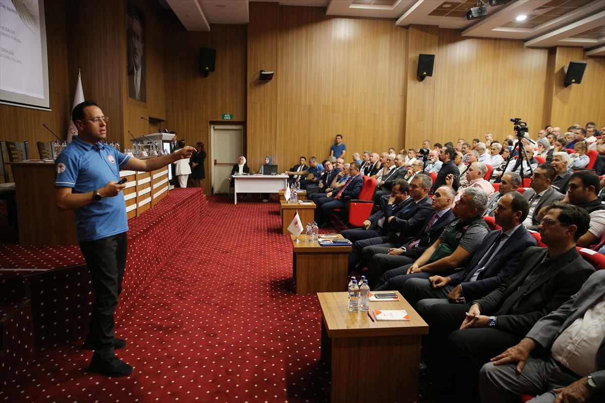 Muğla Tarım ve Orman Müdürlüğü Salonu'nda "Tarımsal Üretim Planlaması ve Yeni Destek Modelleri"...