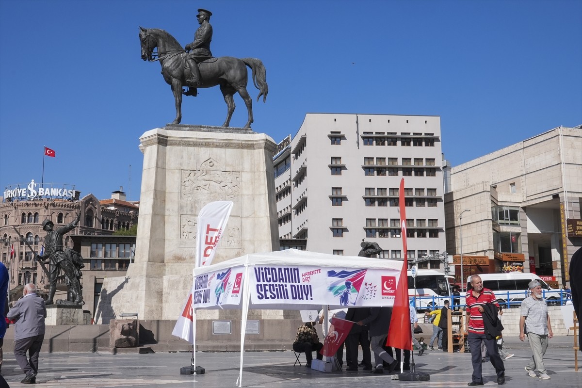 Saadet Partisi, İsrail'in Filistin'e ve Lübnan'a yönelik saldırılarına tepki gösterdi. Saadet...