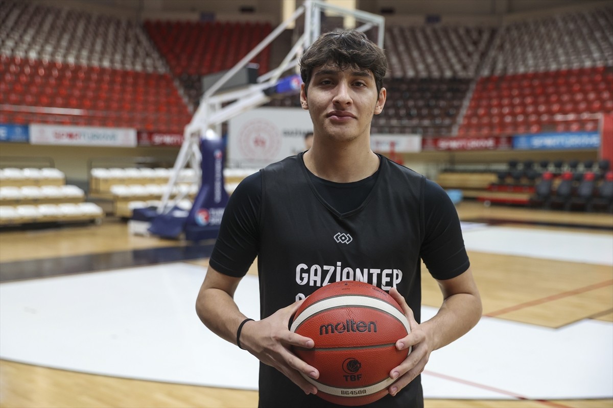 Türkiye Sigorta Türkiye Basketbol Ligi'nin 4. haftasında 6 Ekim Pazar günü deplasmanda Esenler...