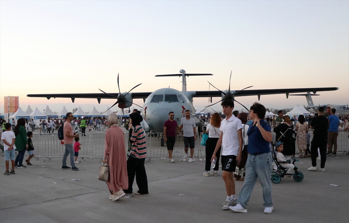 Adana'da düzenlenen Havacılık, Uzay ve Teknoloji Festivali (TEKNOFEST), dördüncü gününde çok...