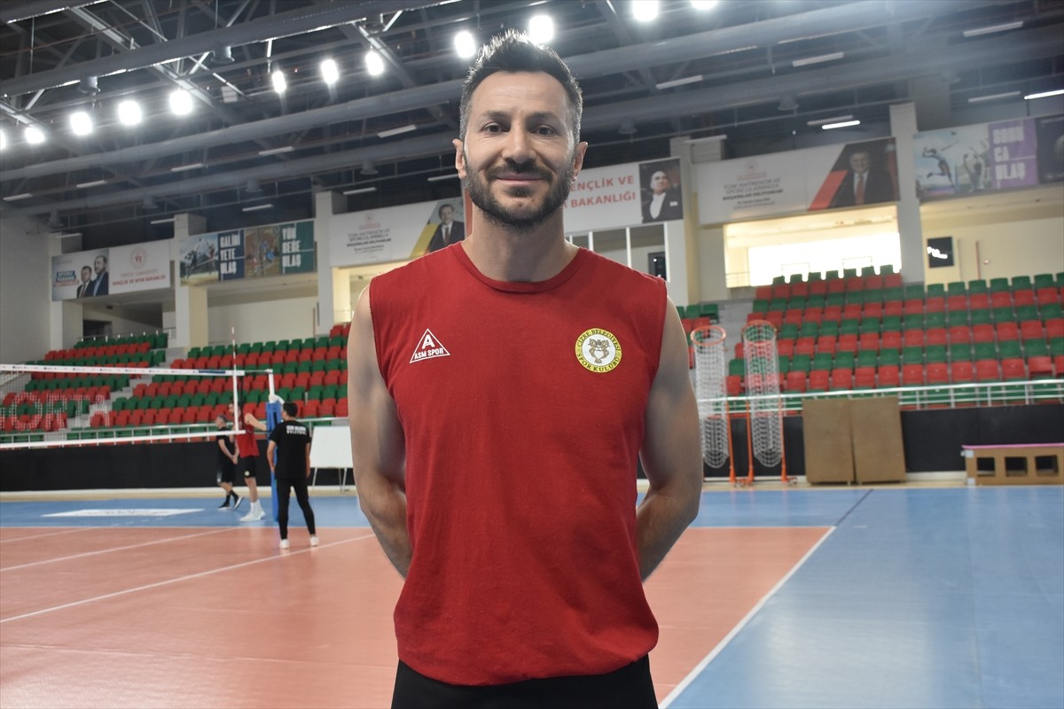 Cizre Belediyespor Erkek Voleybol Takımı, SMS Grup Efeler Ligi'nde 2024-2025 sezonuna play-off...