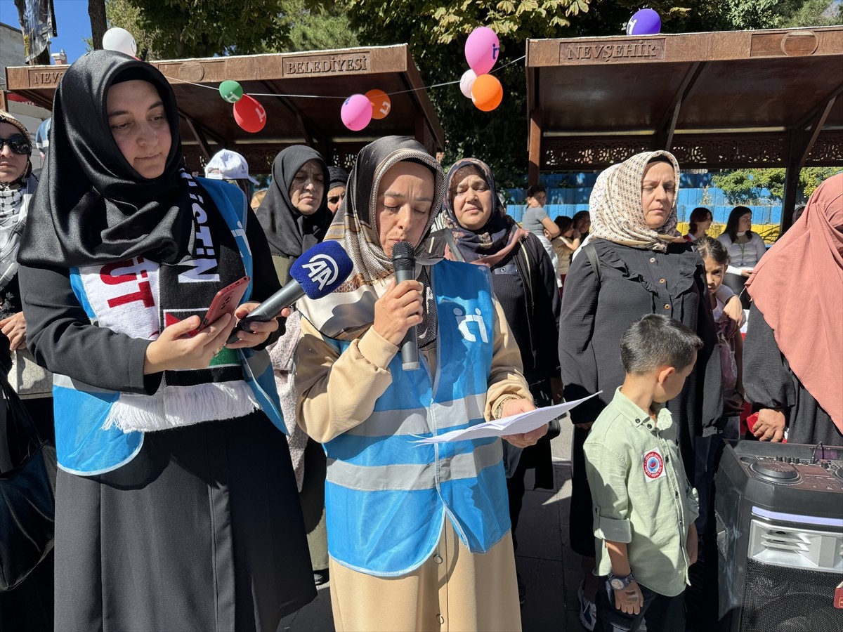 Nevşehir'de Yetim Vakfı, Türkiye Diyanet Vakfı ve İHH Nevşehir İnsani Yardım Derneğince Tarık...