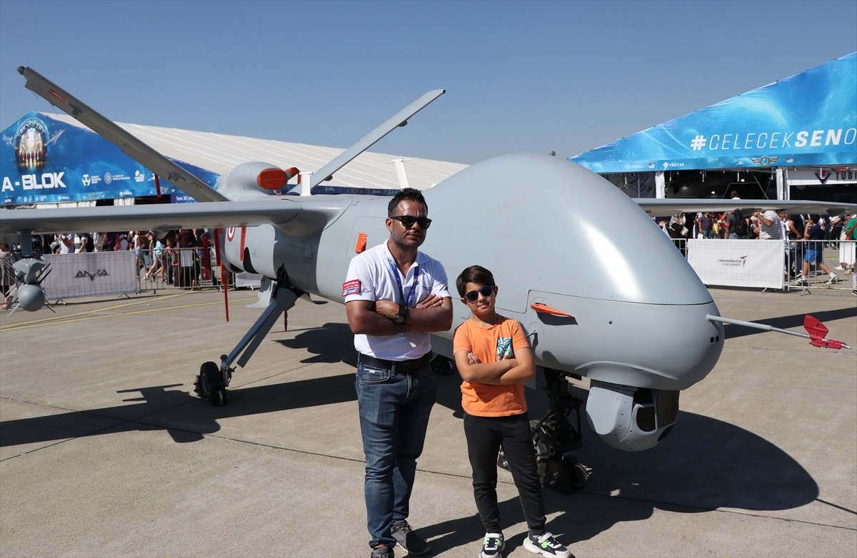 Adana'da düzenlenen Havacılık, Uzay ve Teknoloji Festivali'nde (TEKNOFEST) yerli ve milli hava...