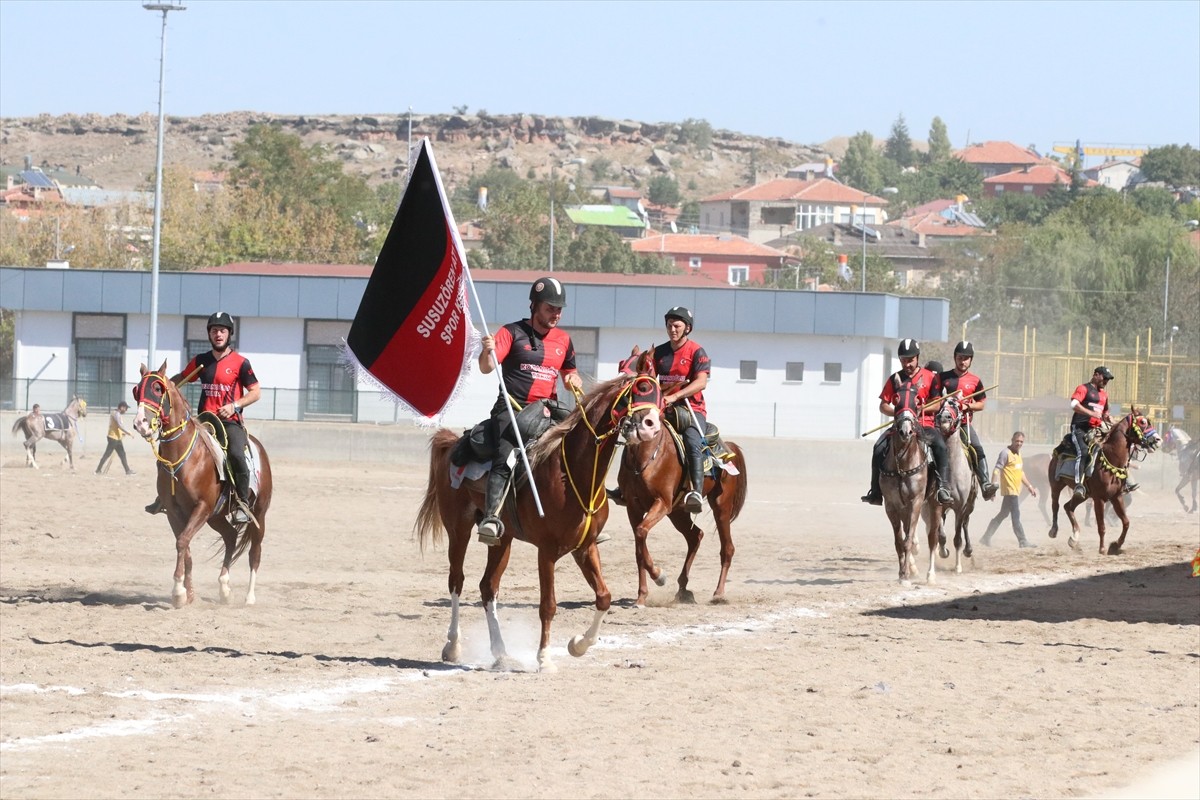 Atlı Cirit 2024 Sezonu Esat Akdağ 1. Ligi Kırmızı Grup müsabakaları Kayseri'de yapıldı. Kayseri...