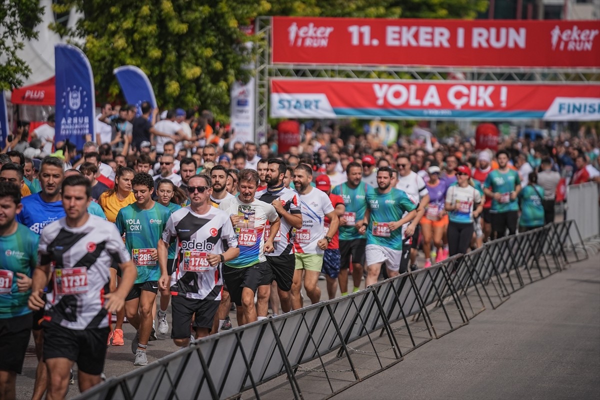 Bursa'da 11'incisi düzenlenen "Eker I Run Koşusu", 5 bin sporcunun katılımıyla...