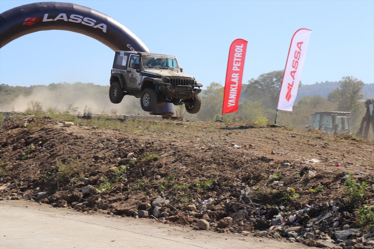 Karadeniz Off-Road Kupası 4. ayak yarışı, Ordu'da gerçekleştirildi. Ünye Yunus Emre Off-Road Spor...