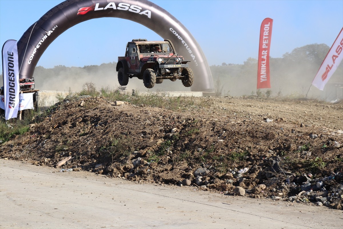 Karadeniz Off-Road Kupası 4. ayak yarışı, Ordu'da gerçekleştirildi. Ünye Yunus Emre Off-Road Spor...