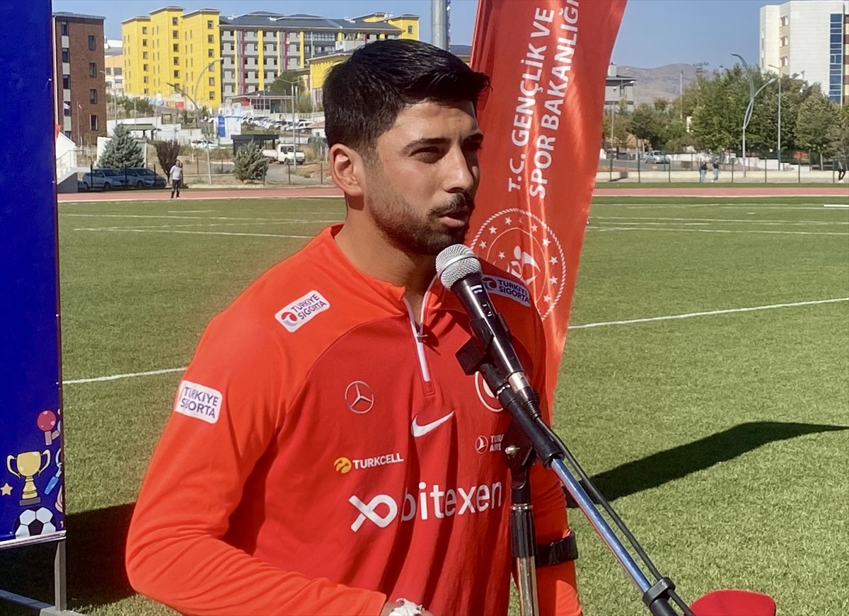 Ampute Milli Futbol Takımı, Amatör Spor Haftası etkinlikleri kapsamında Kırşehir'de gösteri maçı...