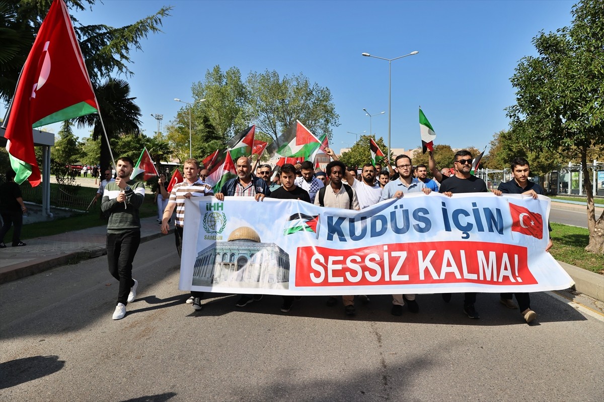 Ondokuz Mayıs Üniversitesi (OMÜ) öğrenci toplulukları, İsrail'in Filistin'i işgalinin birinci...