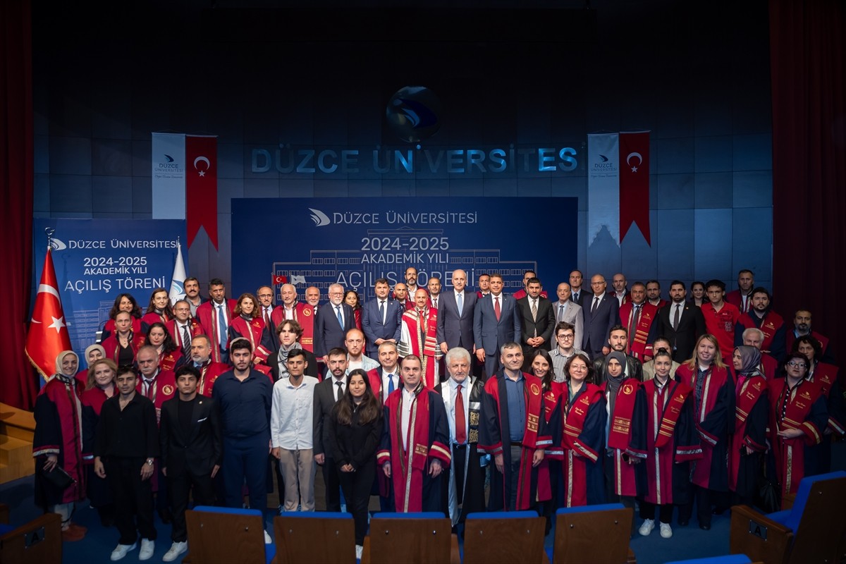 TBMM Başkanı Numan Kurtulmuş, Düzce Üniversitesi 2024-2025 Akademik Yıl Açılış Töreni'ne...