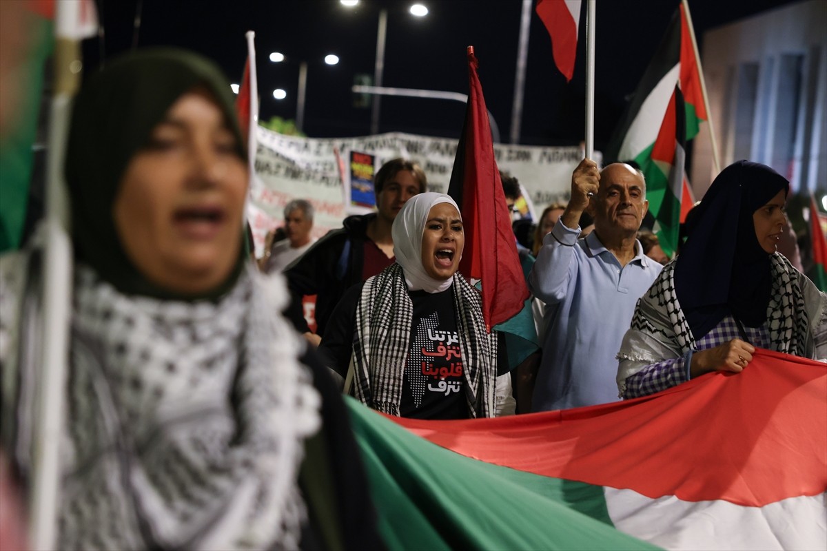 Yunanistan'ın başkenti Atina'da İsrail'in Gazze'ye yönelik saldırılarının birinci yılında...