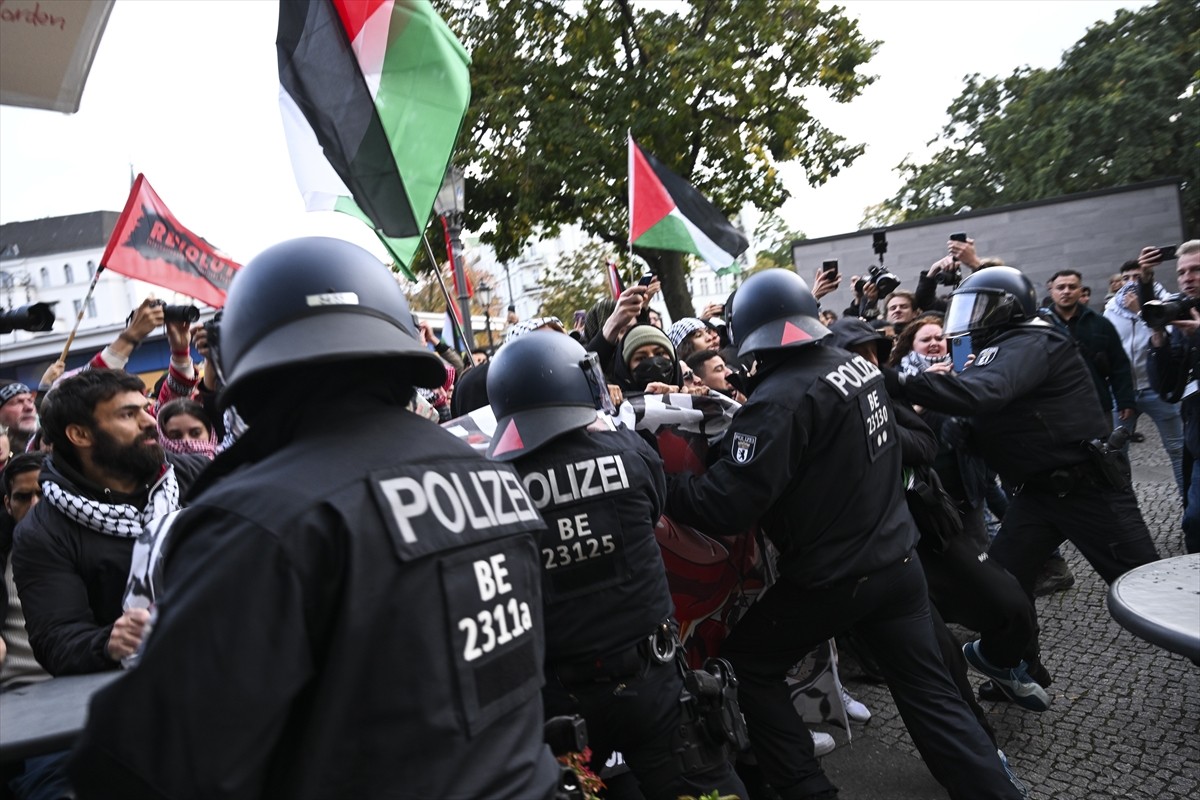 Almanya'nın başkenti Berlin'de İsrail'in Gazze'ye yönelik saldırılarının birinci yılı dolayısıyla...