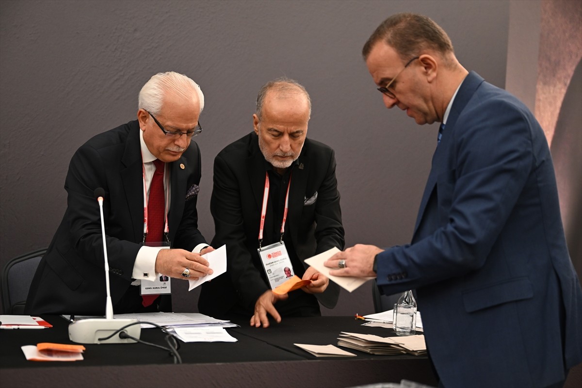 Crowne Plaza Ankara'da düzenlenen Türkiye Basketbol Federasyonu Olağan Genel Kurulu'nda Hidayet...