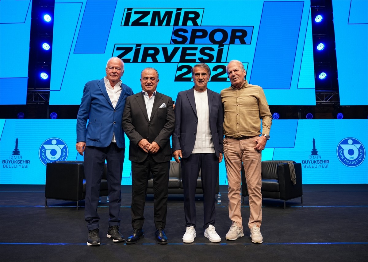 İzmir Büyükşehir Belediyesi ile İzmir Ticaret Odası (İZTO) ev sahipliğindeki İzmir Spor Zirvesi...