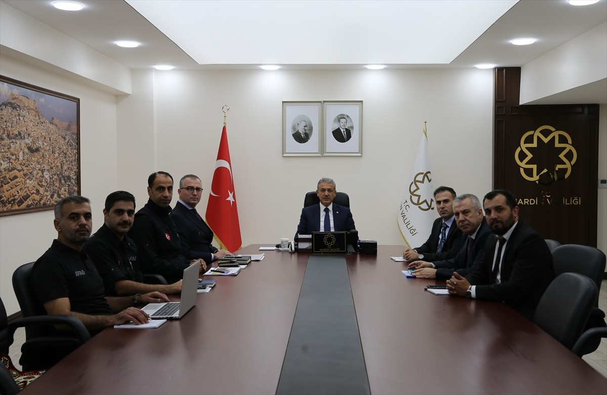 Mardin'de, "İl Afet Risk Azaltma Planı İzleme ve Değerlendirme Toplantısı" gerçekleştirildi. Vali...